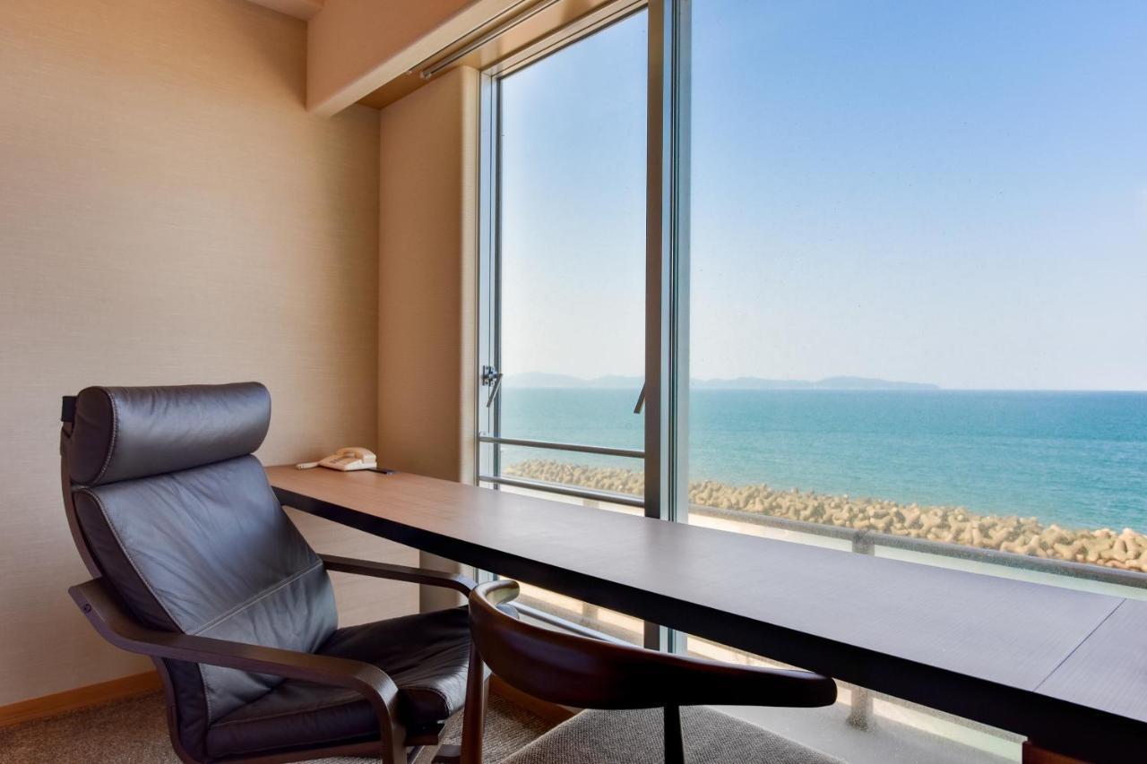 Kaike Seaside Hotel Yonago Bagian luar foto